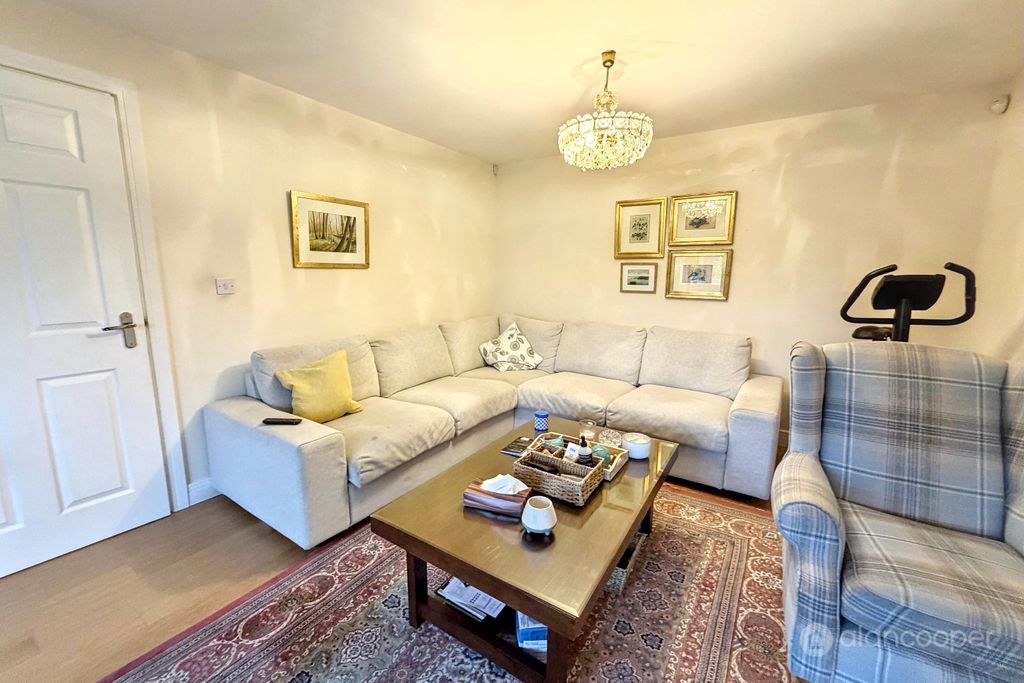 Property photo 3 of 21 6101314