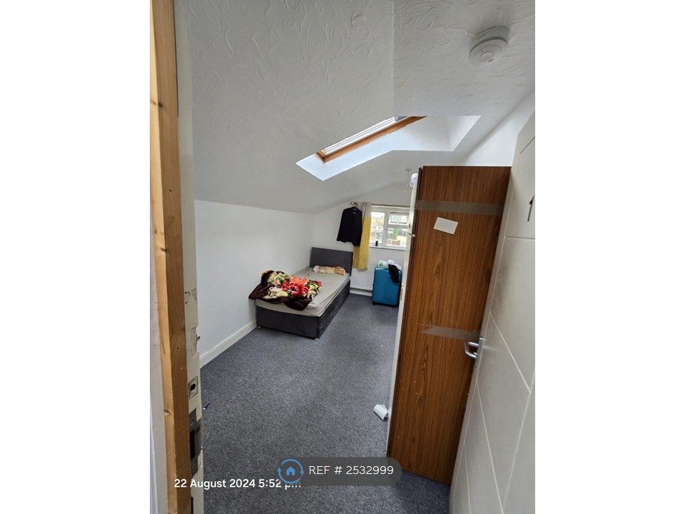 Property photo 1 of 4 Room1