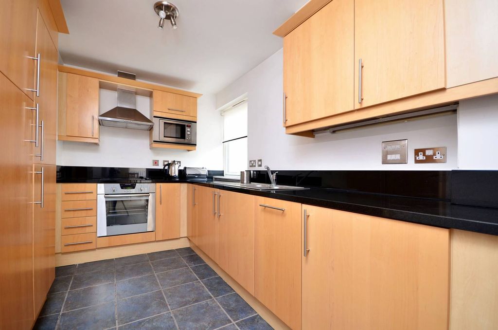Property photo 2 of 6