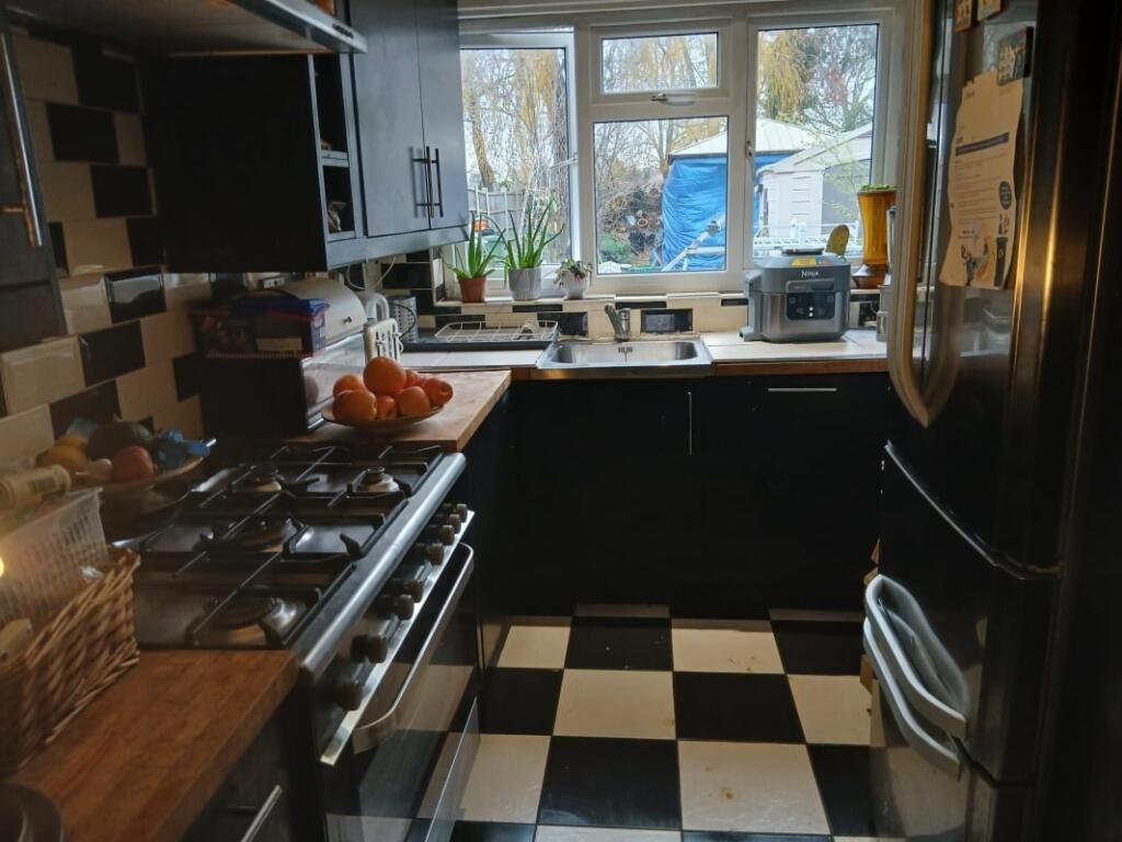 Property photo 3 of 10 Gallery