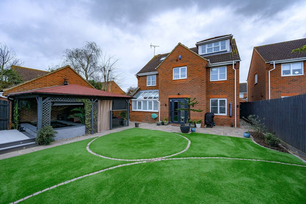 Property photo 3 of 31 Rear Aspect