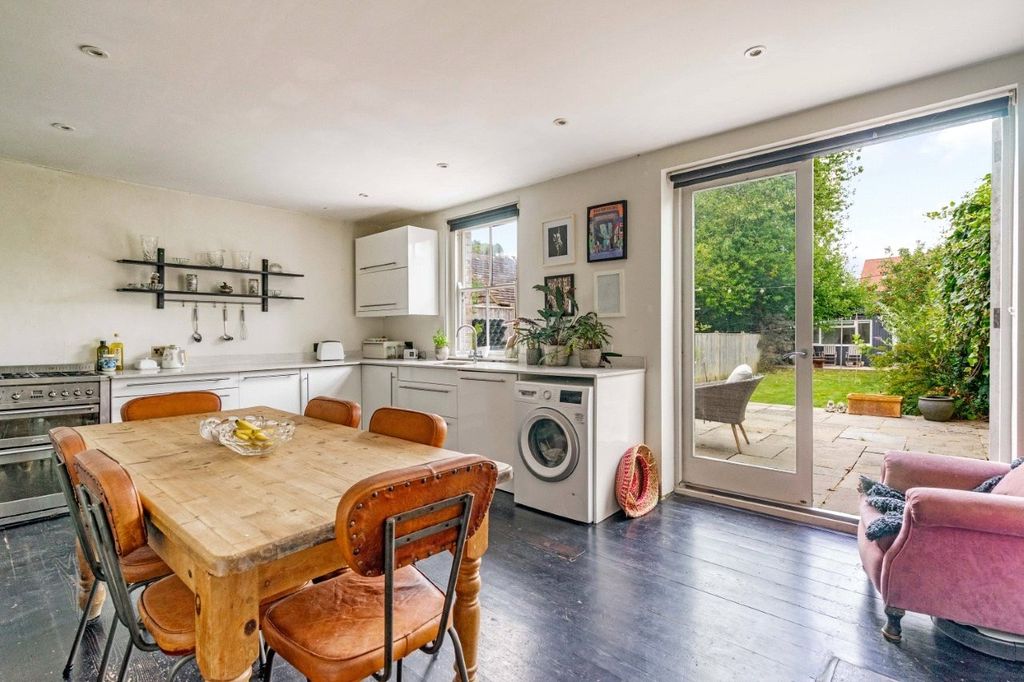 Property photo 2 of 16 Kitchen/Dining Room