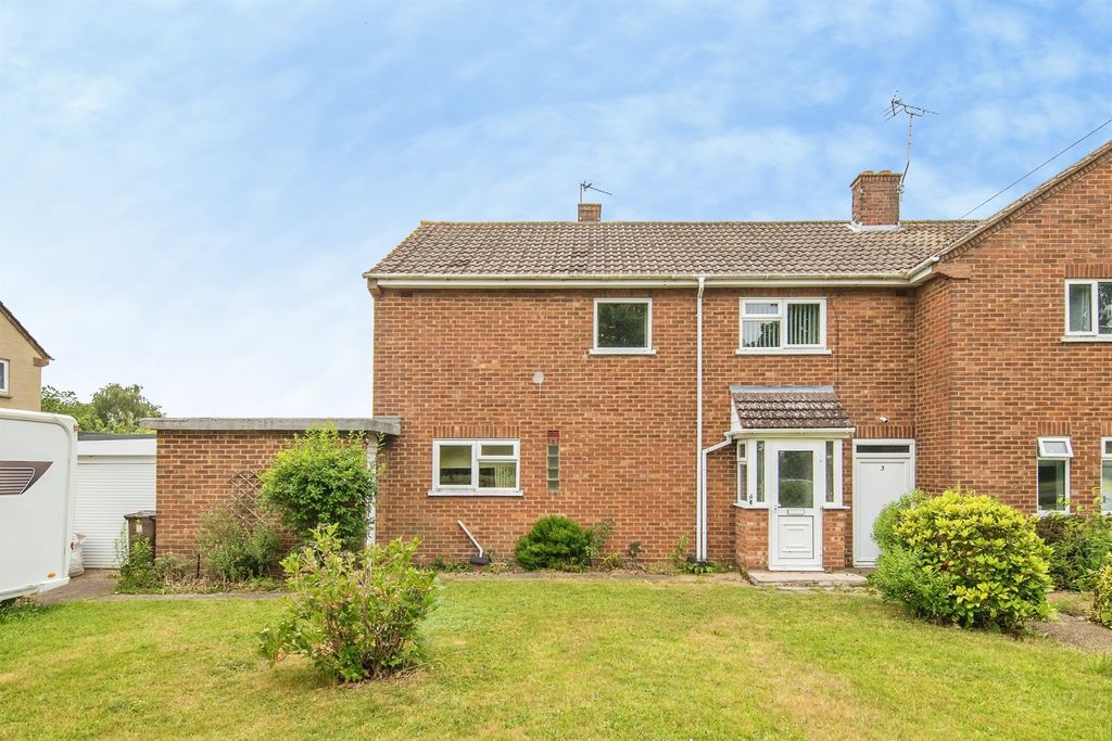 Property photo 1 of 16
