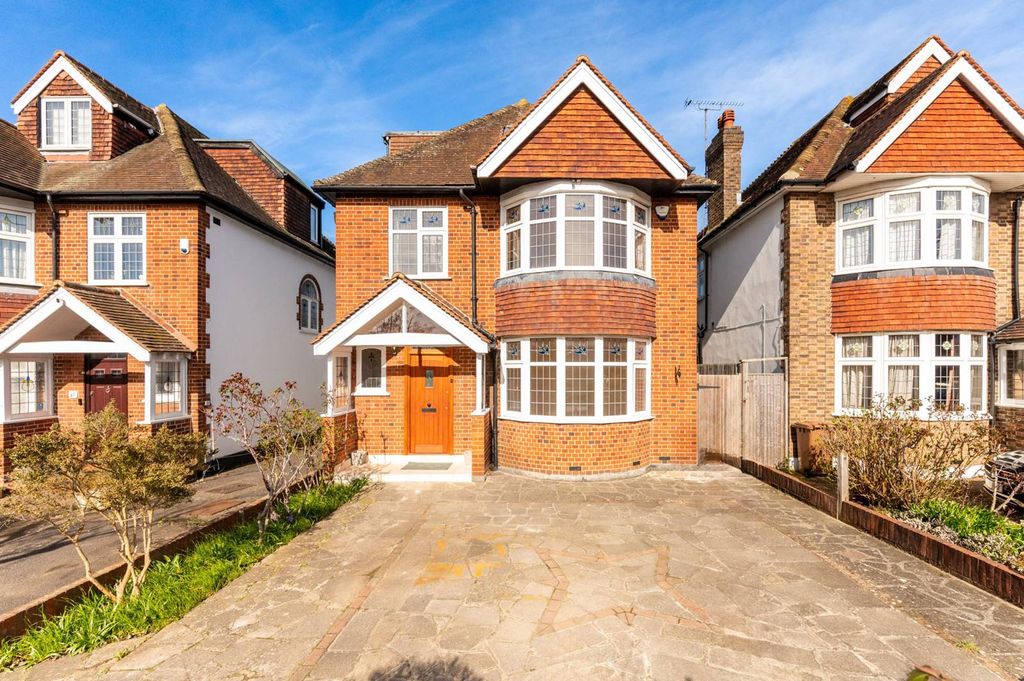 Property photo 2 of 19