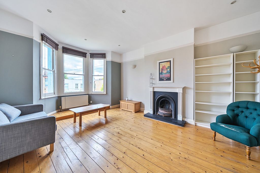 Property photo 1 of 17 Reception