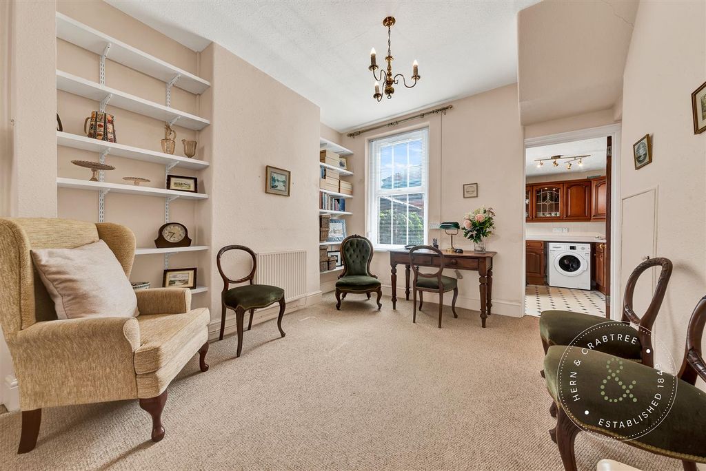 Property photo 3 of 22 Carmarthen-Street-13.Jpg