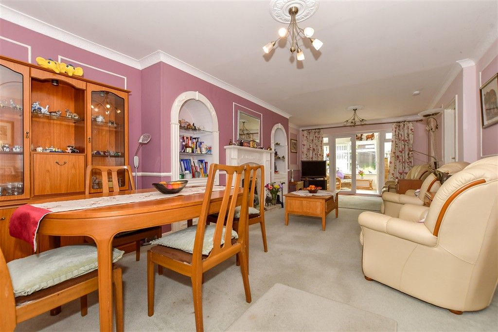 Property photo 1 of 11 Lounge/ Diner