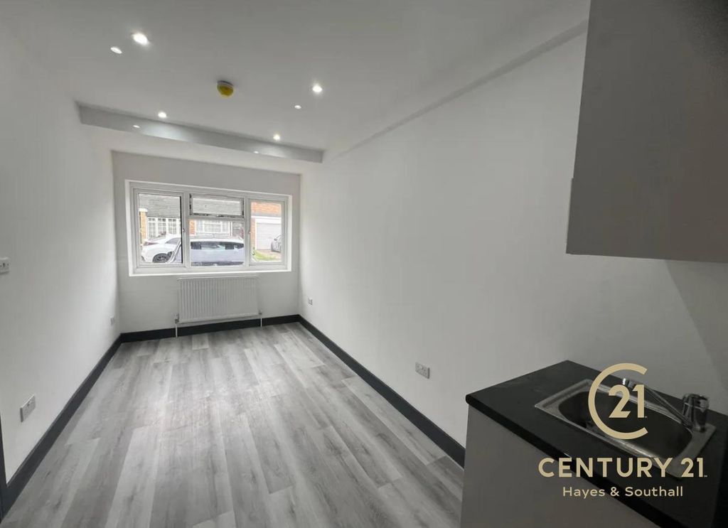 Property photo 1 of 4