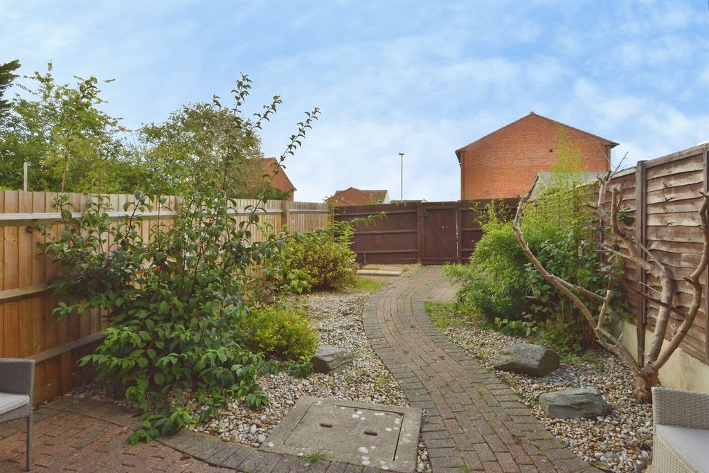 Property photo 3 of 10