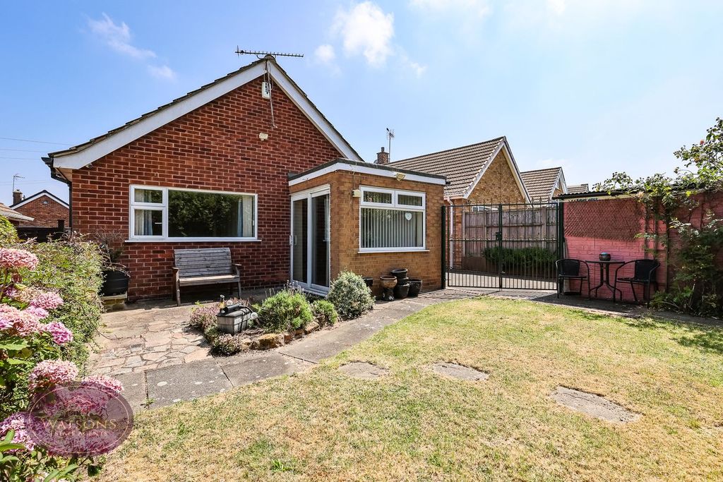 Property photo 2 of 16