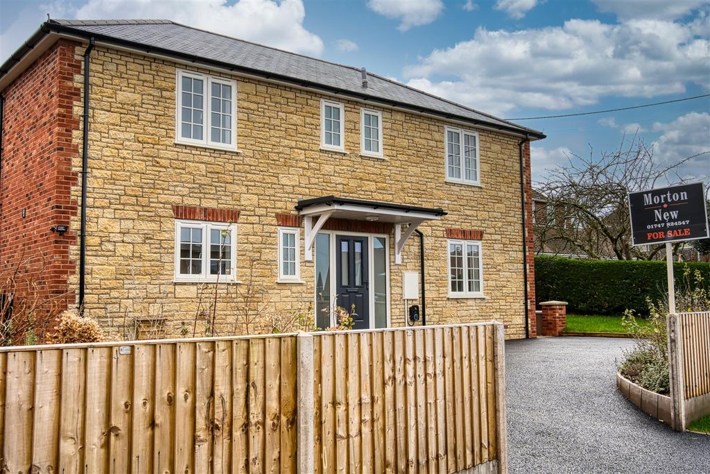 Property photo 1 of 9 Front