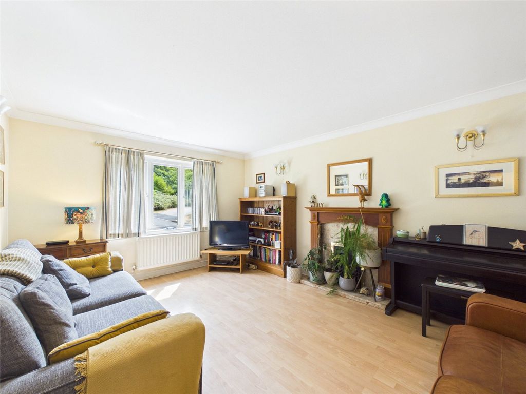 Property photo 3 of 27 Picture No. 27