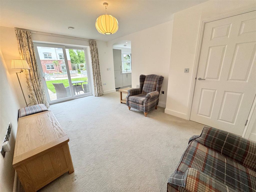 Property photo 3 of 25