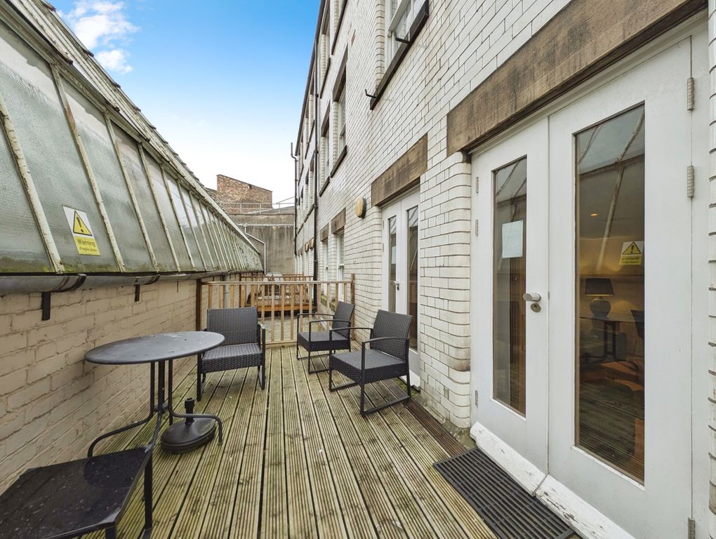 Property photo 3 of 12 Photo