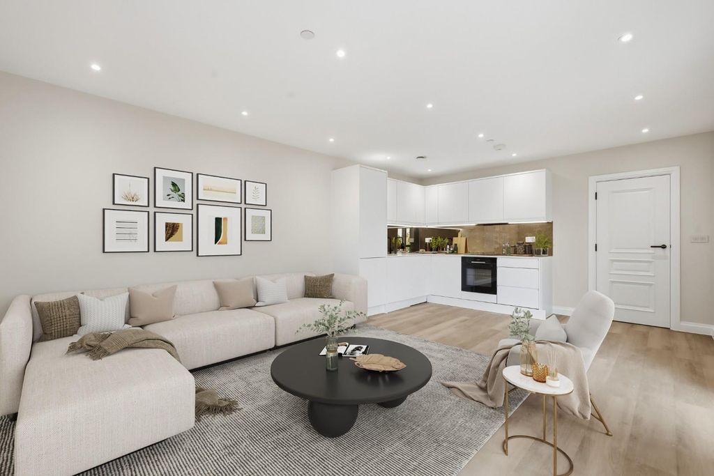 Property photo 3 of 8