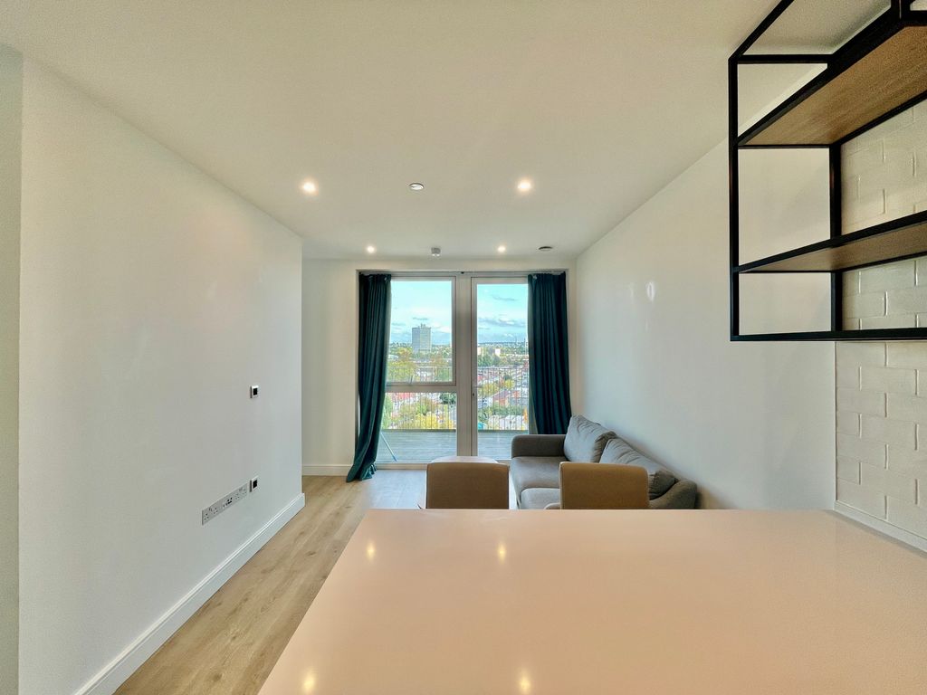 Property photo 2 of 9