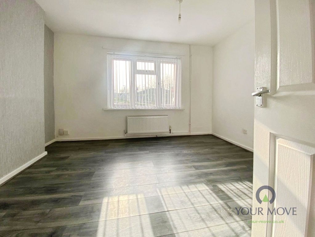 Property photo 2 of 15 Lounge