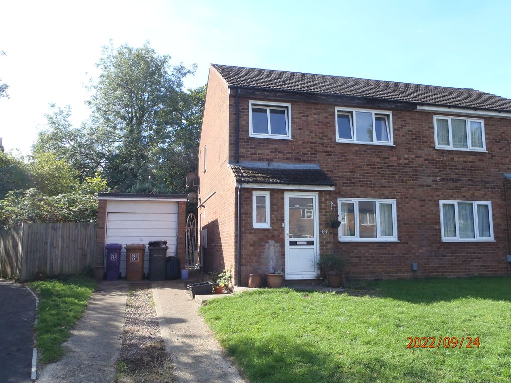 Property photo 2 of 12