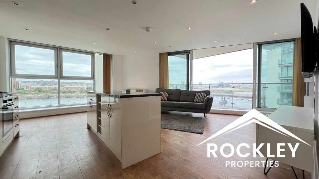 Property photo 2 of 33