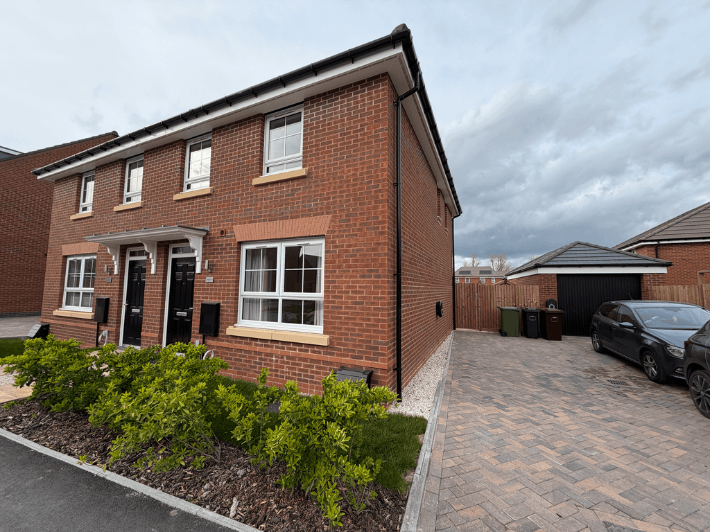 Property photo 2 of 14