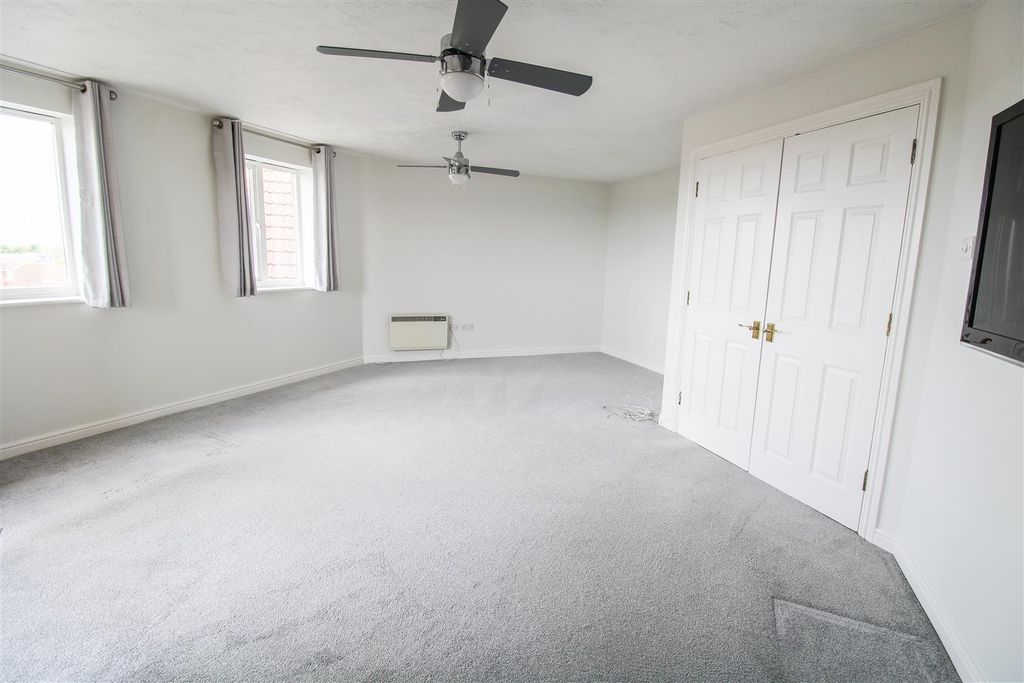 Property photo 3 of 11 Img_2696.Jpg