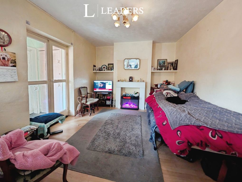 Property photo 2 of 8 Pbox-Img.Jpg