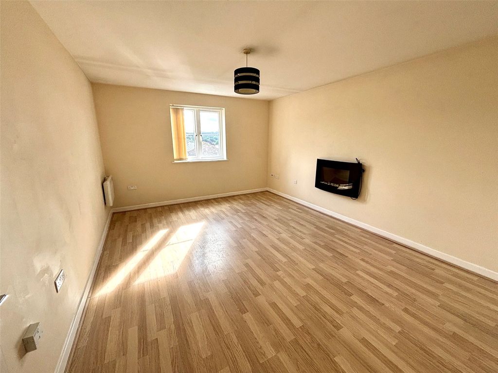 Property photo 2 of 6 Picture No. 03