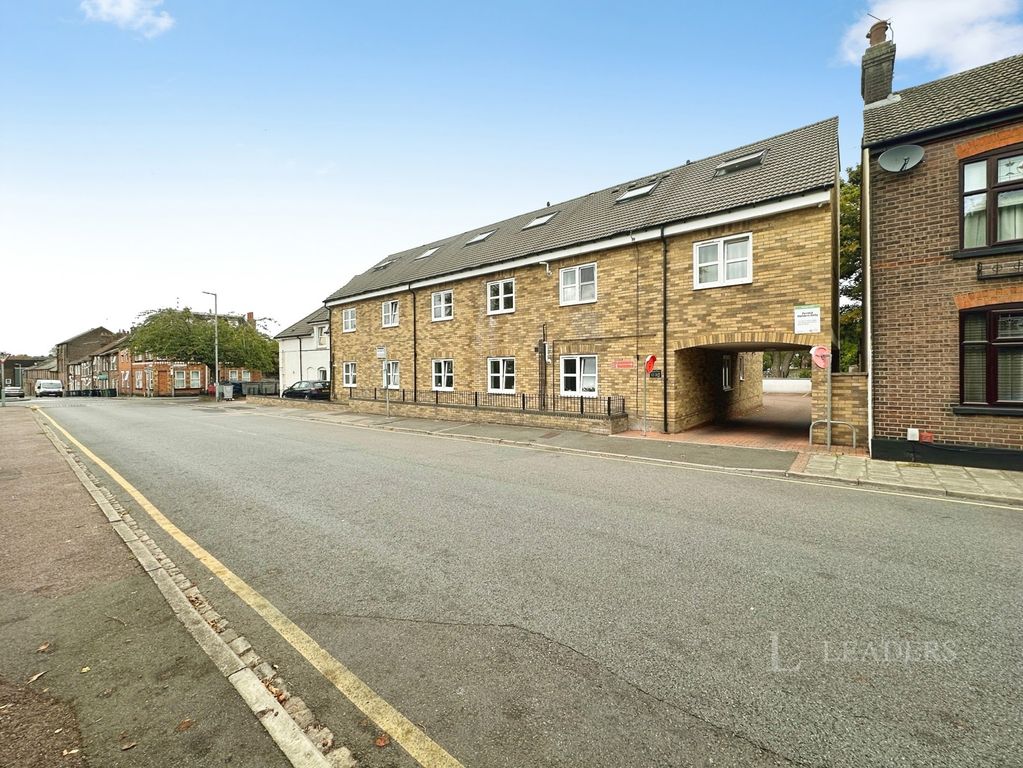 Property photo 1 of 17 Pbox-Img.Jpg