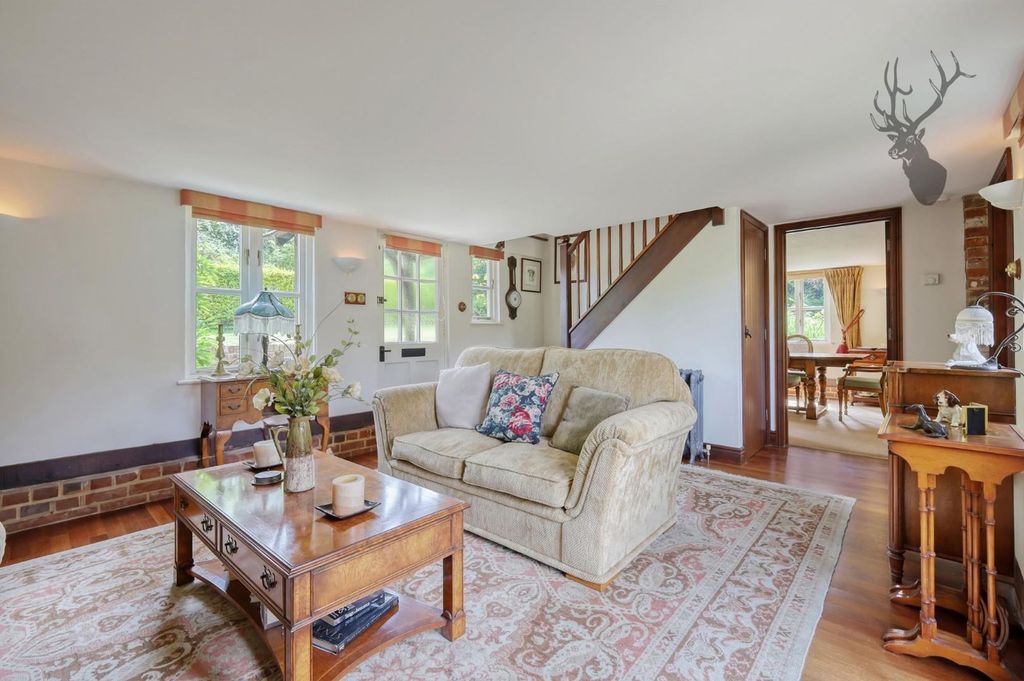 Property photo 3 of 40