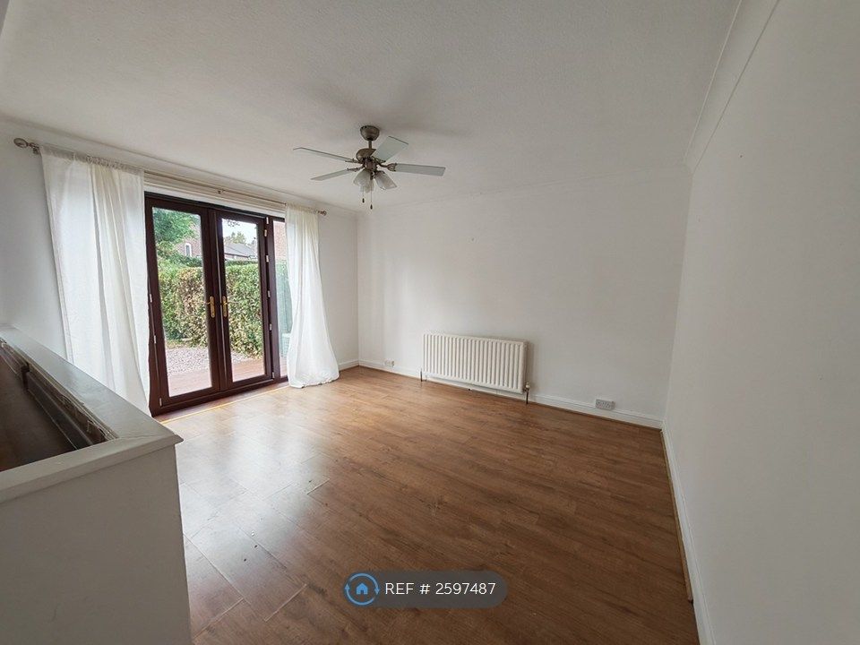 Property photo 2 of 13 Dining Room In Kitchen/Diner Space