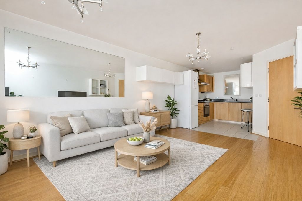 Property photo 3 of 11 4702652