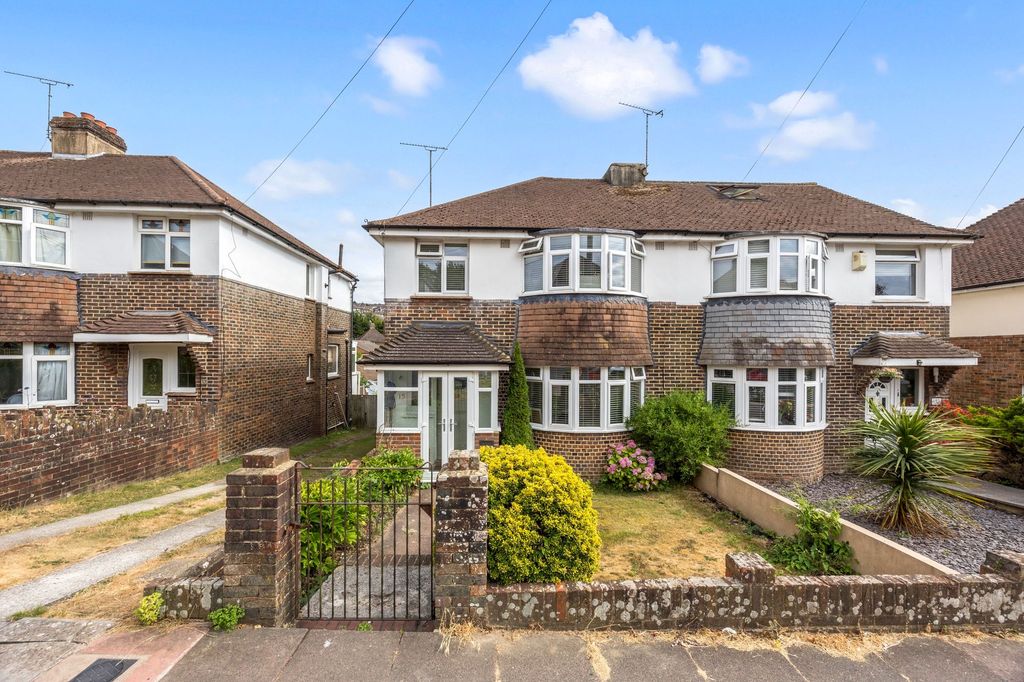 Property photo 1 of 26