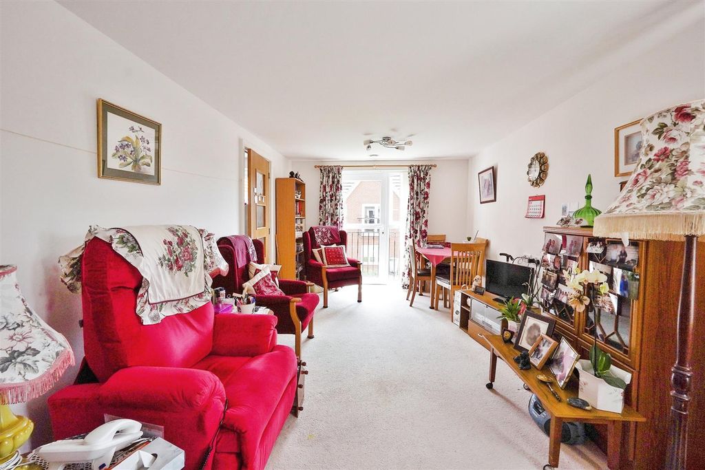 Property photo 3 of 12 34Be8c52-6F1A-ee11-8F6c-6045Bdf1E9B6.Jpg