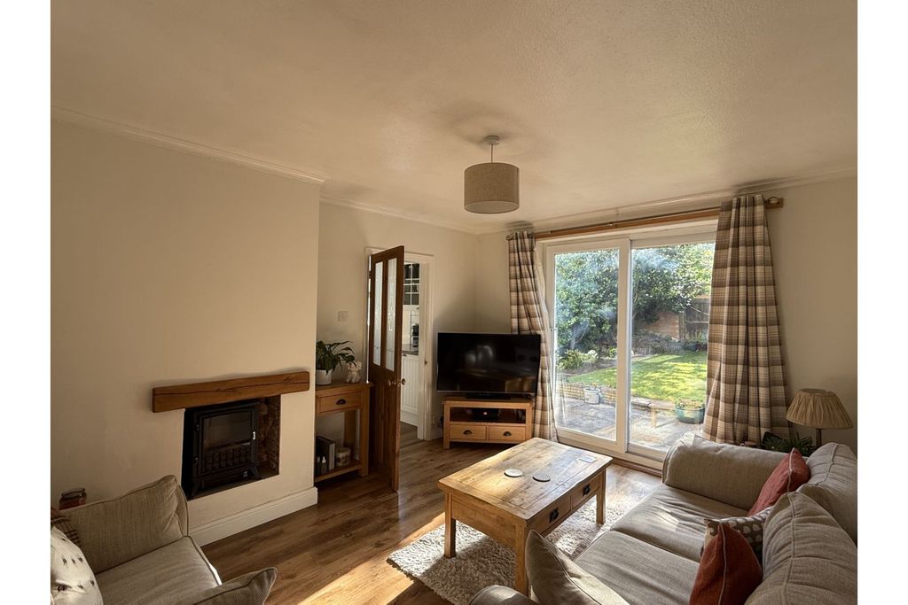 Property photo 2 of 10