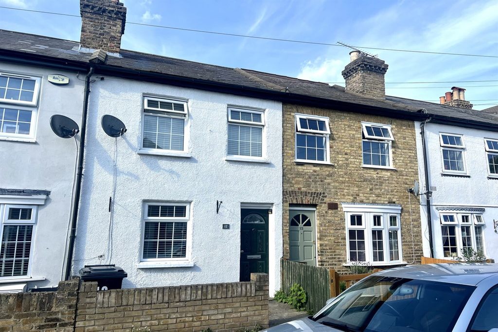 Property photo 1 of 11