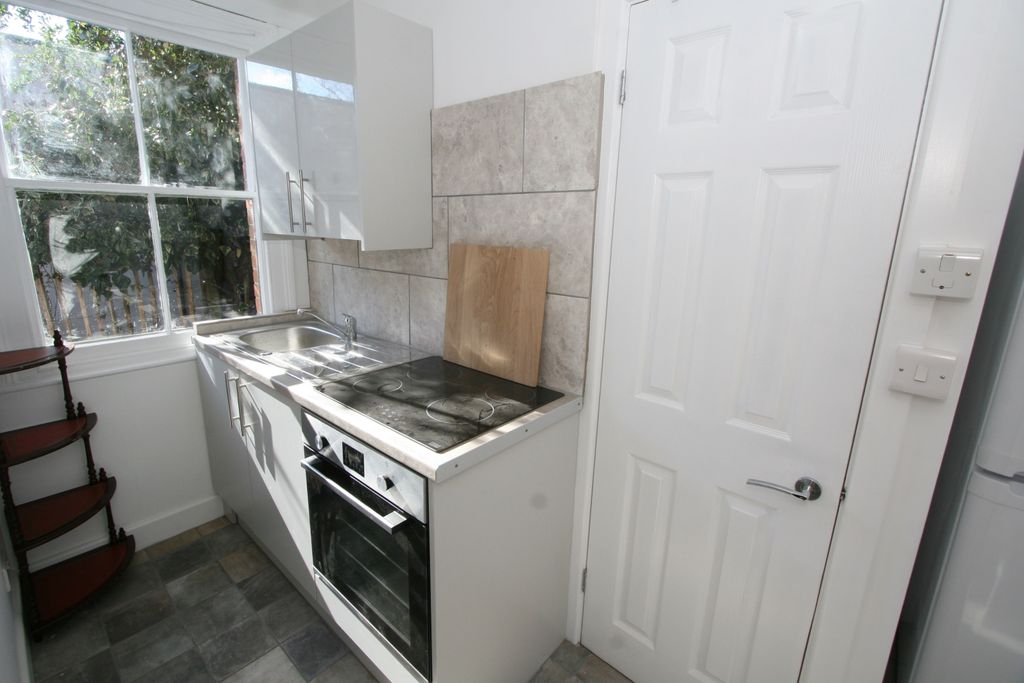 Property photo 3 of 8 Img_5295