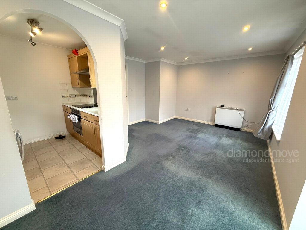 Property photo 3 of 7 Photo 5