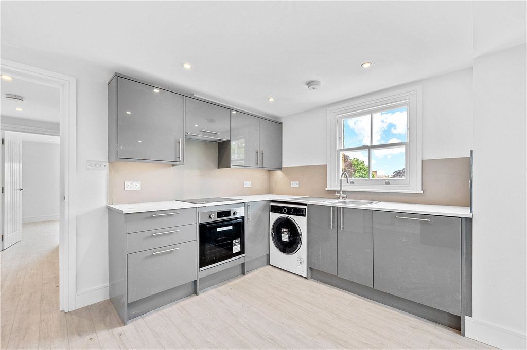 Property photo 1 of 13 Picture No. 01