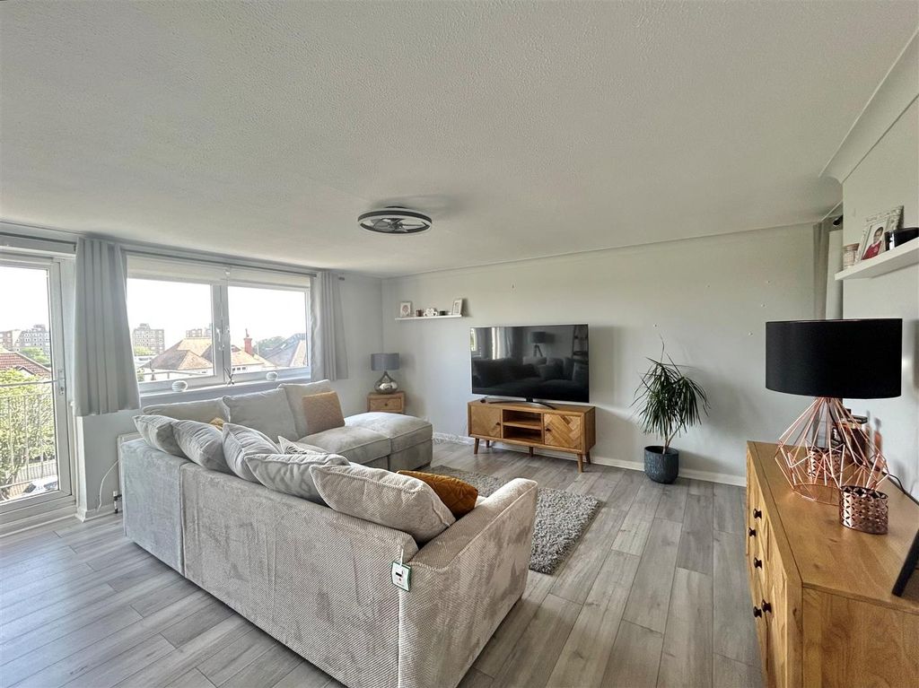 Property photo 1 of 9 Lounge 2 (002).Jpg