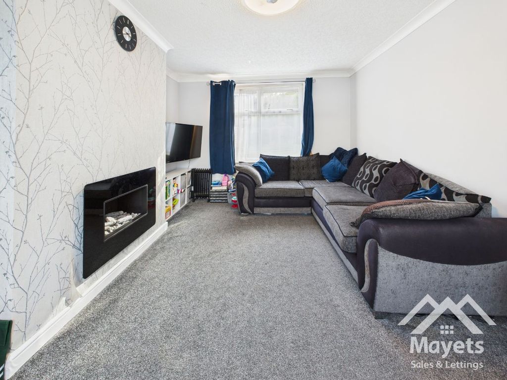 Property photo 3 of 21