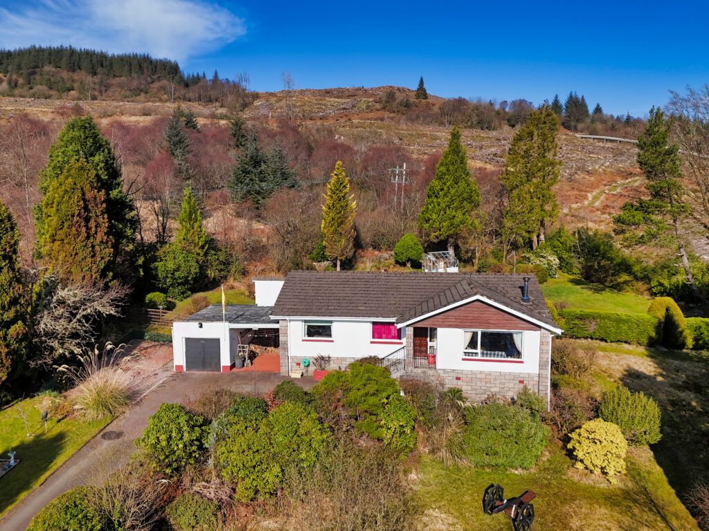 Property photo 1 of 33
