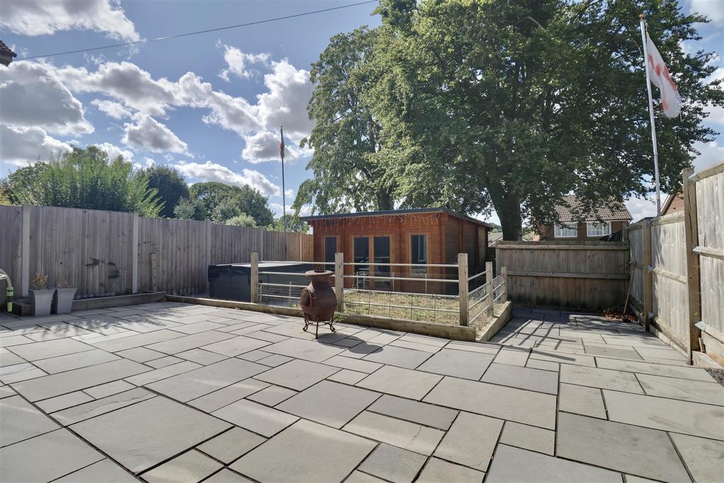 Property photo 1 of 22 F240B466-1091-4C90-8C34-Ab3C55C4101E_1_201_A.Jpeg