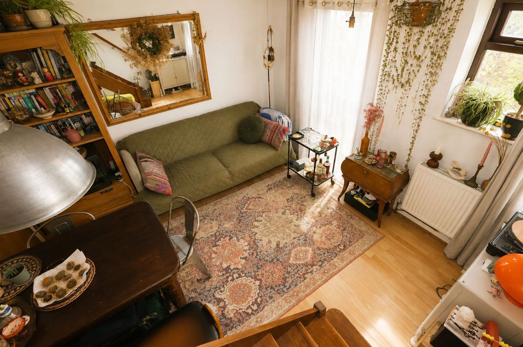 Property photo 2 of 8