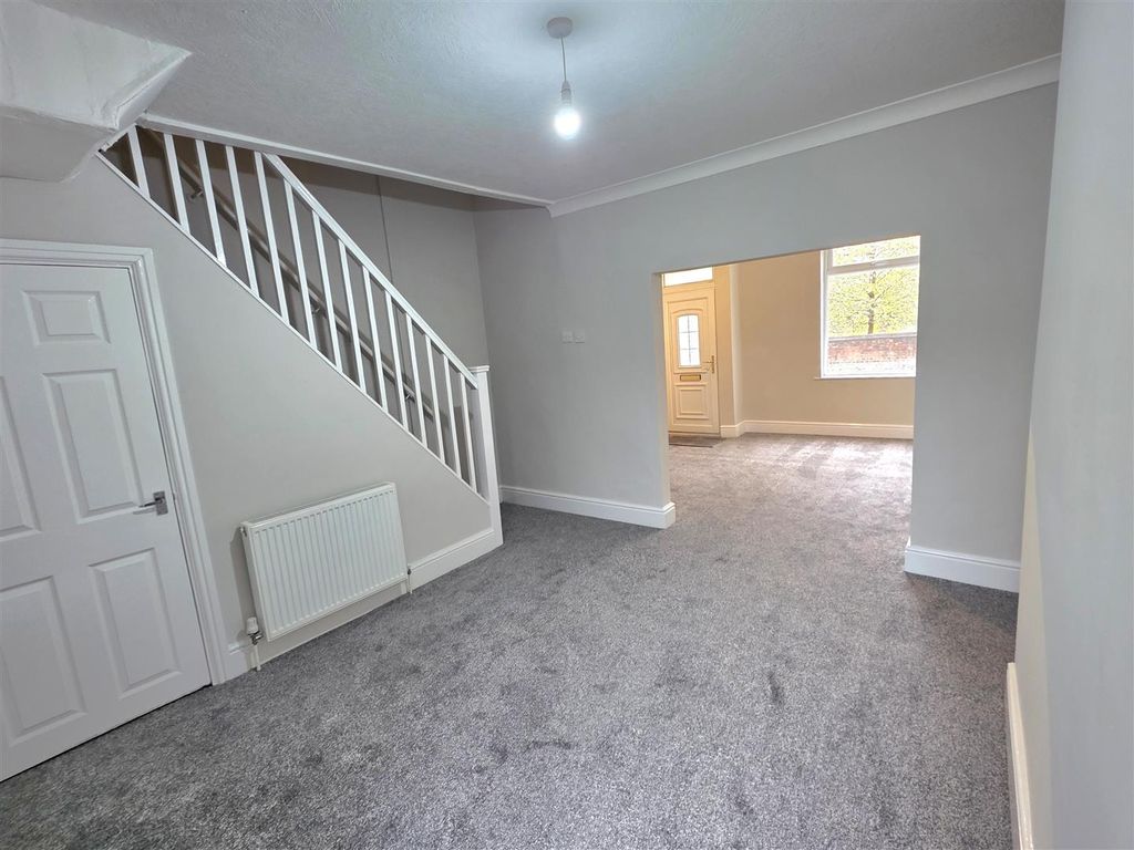 Property photo 3 of 11 20251111_130504 (1).Jpg