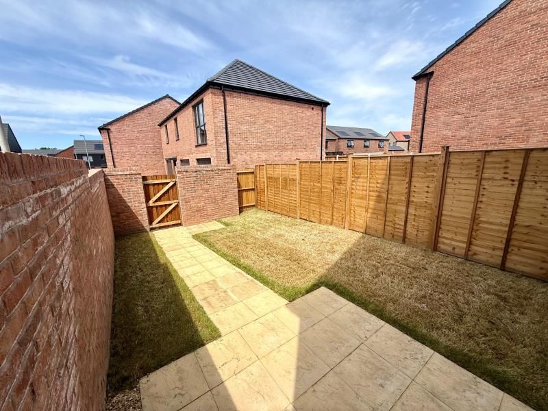 Property photo 3 of 12