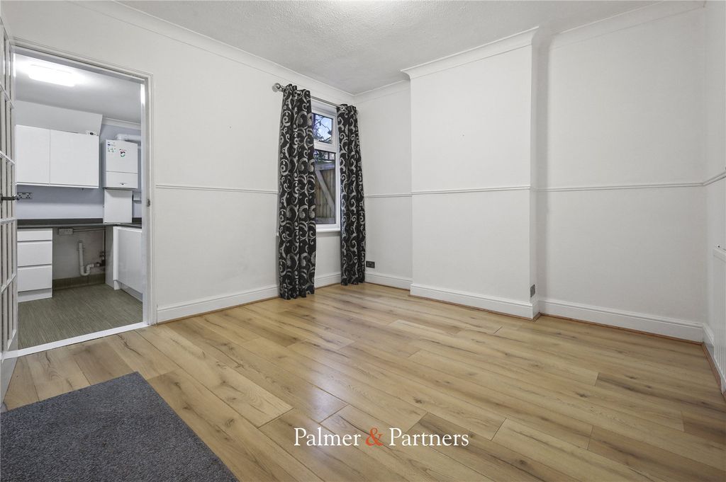 Property photo 3 of 10 Picture No. 03