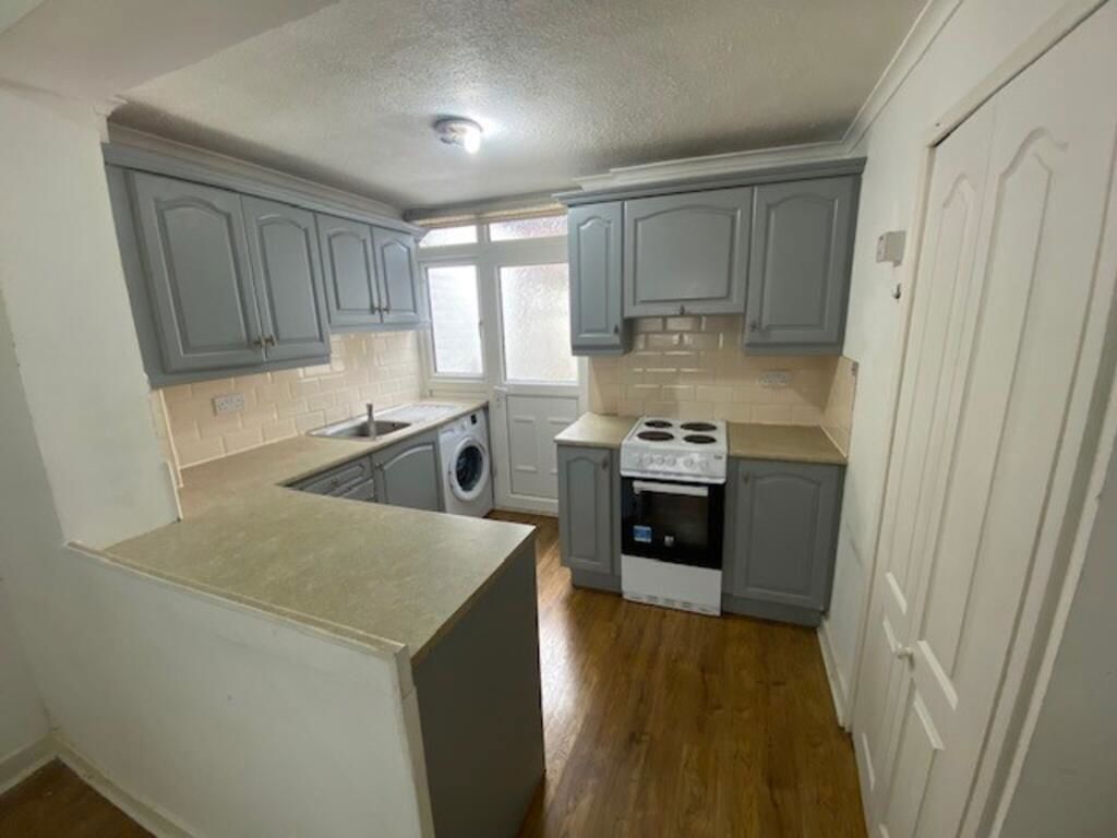 Property photo 3 of 8