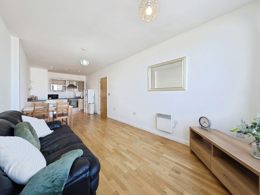 Property photo 2 of 9 Pbox-Img.Jpg