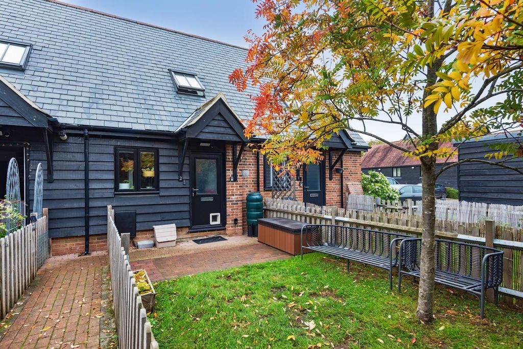 Property photo 1 of 9 Front