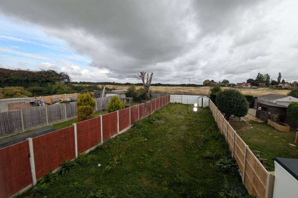 Property photo 3 of 31
